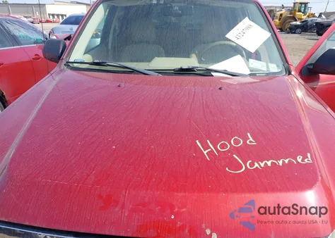 2008 Ford Escape Xlt from USA, damaged, VIN 1FMCU93118KB28284